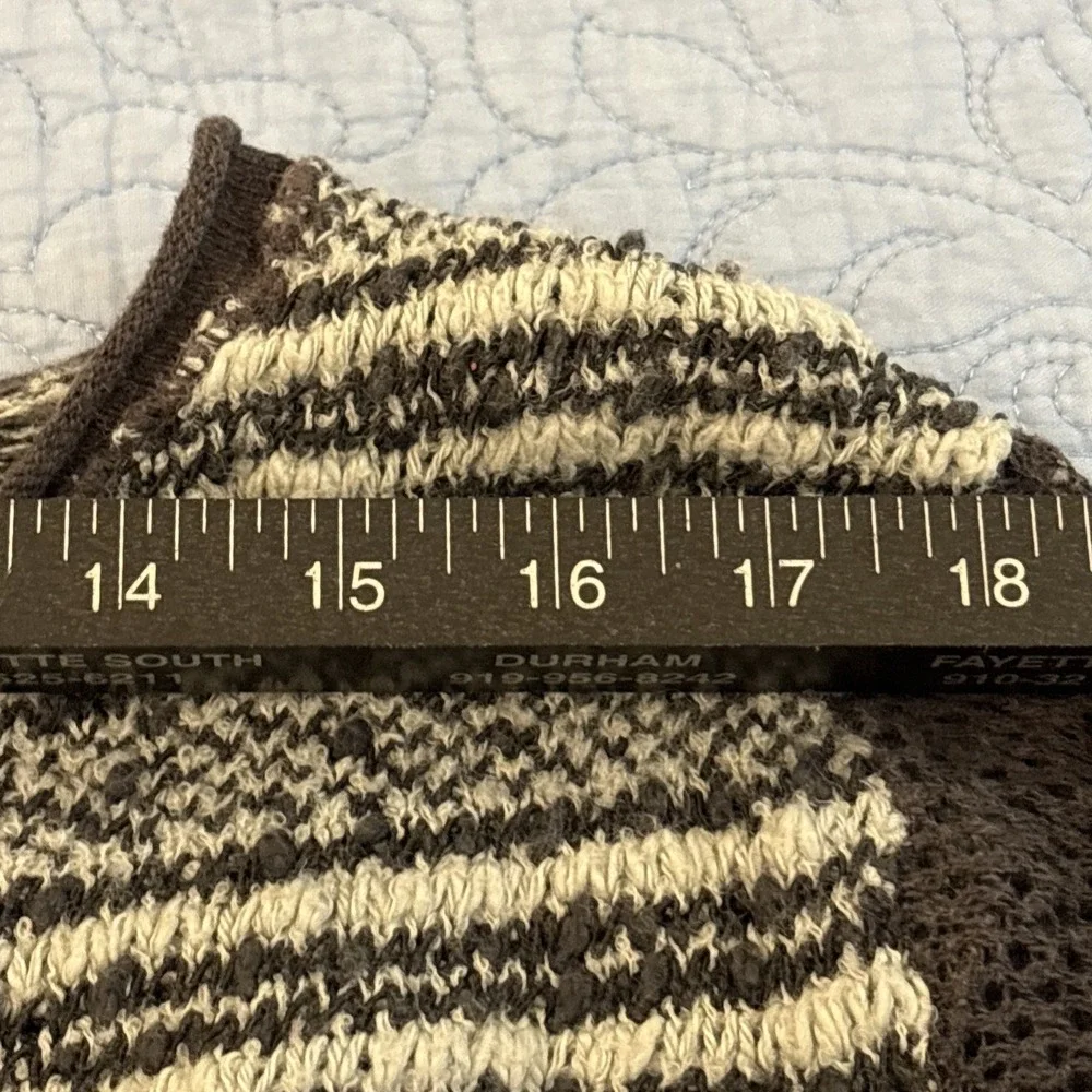 Free People Small Gray Open Knit Fitted Pullover Sweater